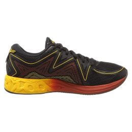 ⬤ ASICS Gel-Noosa FF